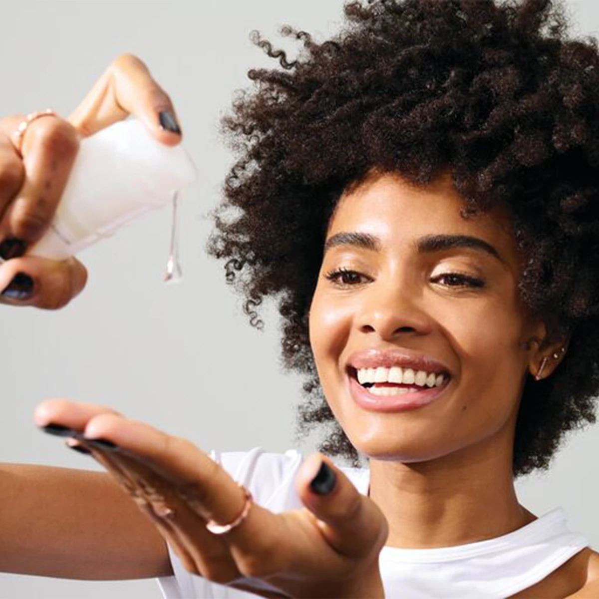 No° 9 Bond Protector Nourishing Hair Serum – Image 4